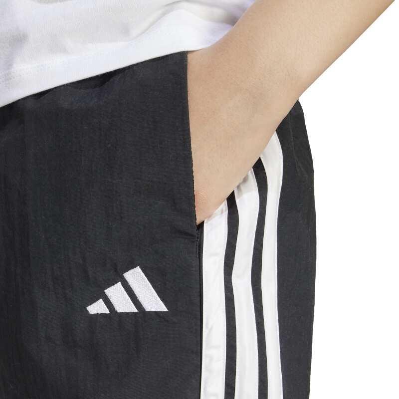 Adidas Essentials 3-Stripes Lifestyle Woven Siyah Kadın Şort - 5