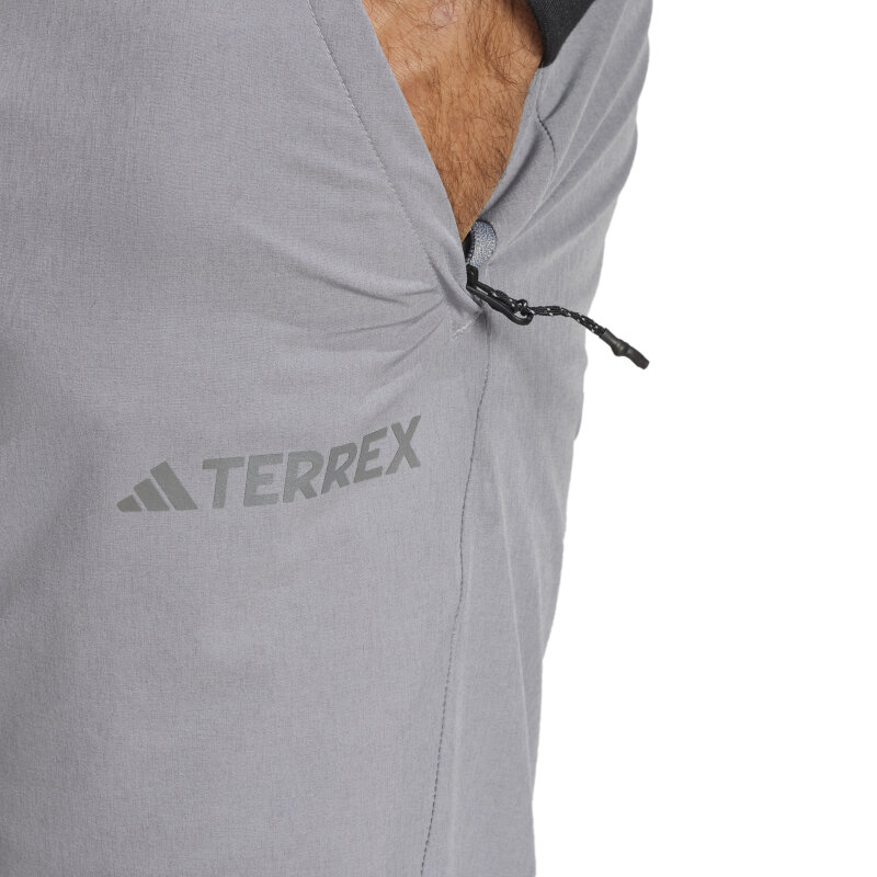 Adidas Multi 4-Way Stretch Aeroready Gri Erkek Eşofman Altı - 5