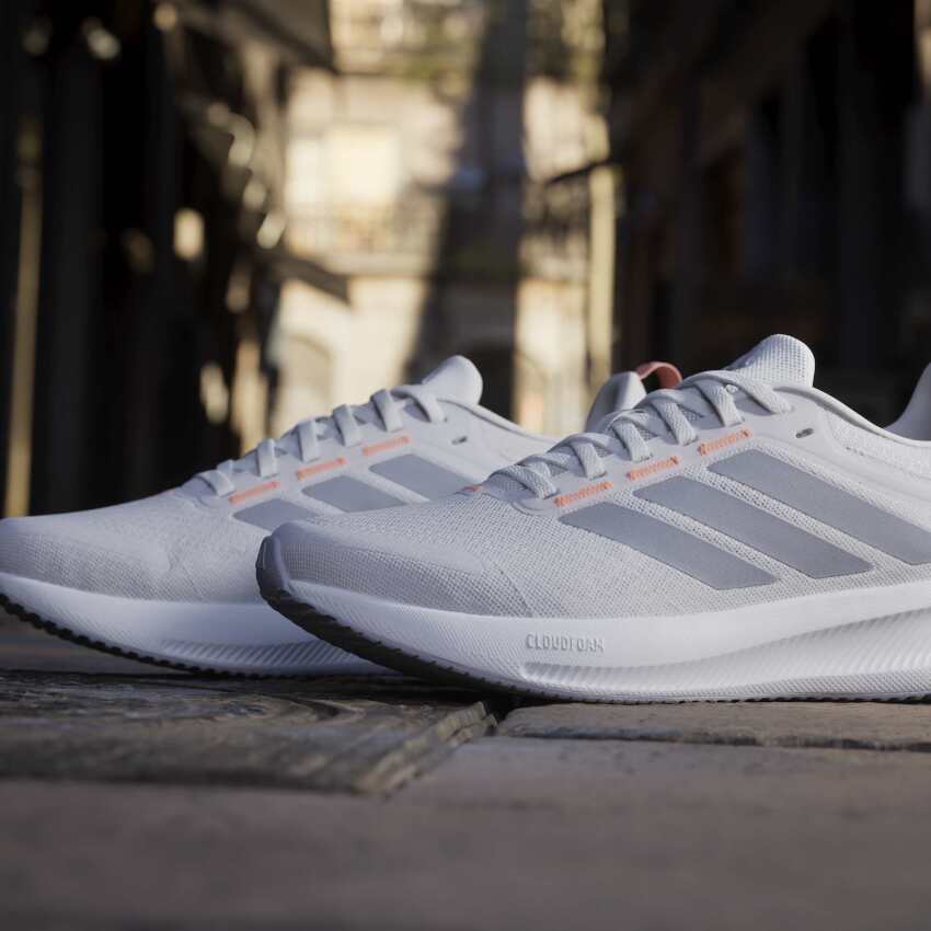 Adidas Runblaze Beyaz Kadın Koşu Ayakkabısı - 10