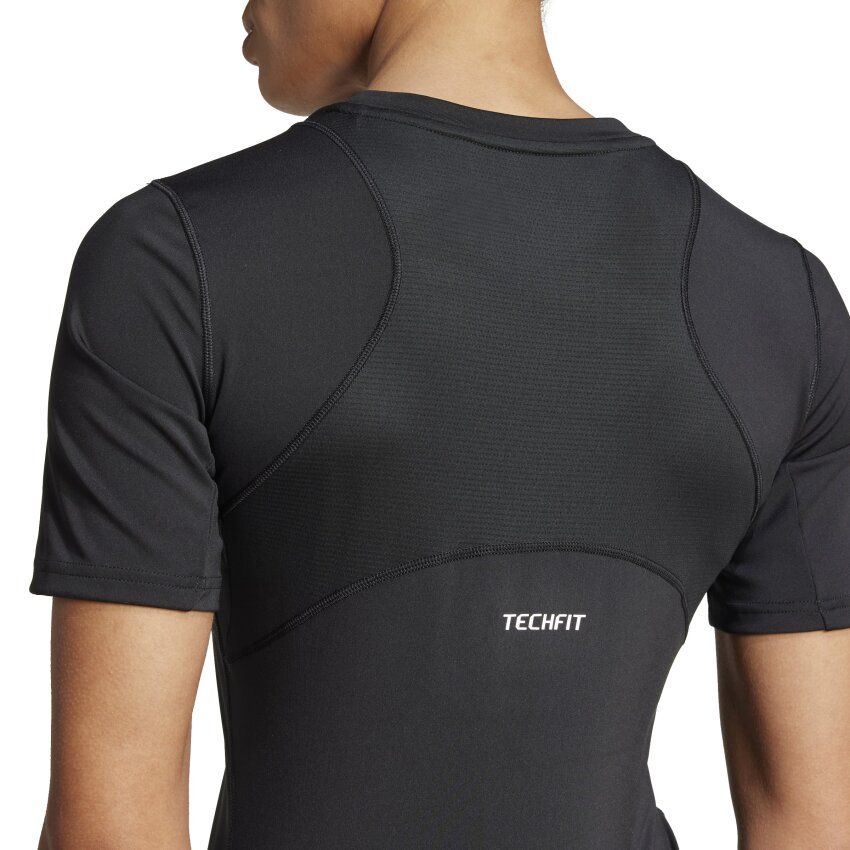 Adidas TECHFIT Training Siyah Kadın Tshirt - 5
