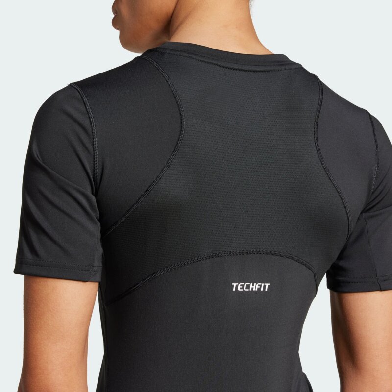 Adidas TECHFIT Training Siyah Kadın Tshirt - 5