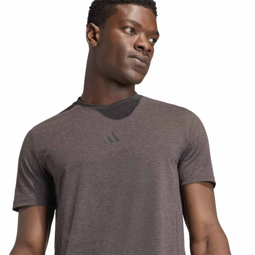 Adidas Designed for Training Kahverengi Erkek Tshirt - 5