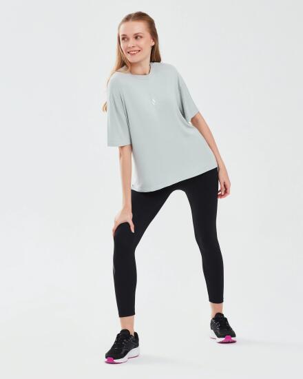 Skechers Graphic T-Shirt W Short Sleeve Gri Kadın Tshirt - 4