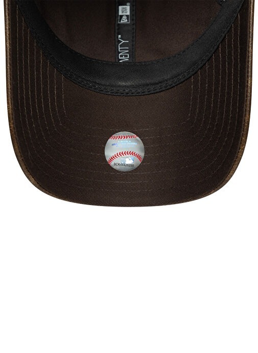 New Era Worn PU 9Twenty Neyvan Tek Ebat Kahverengi Kadın Şapka - 5