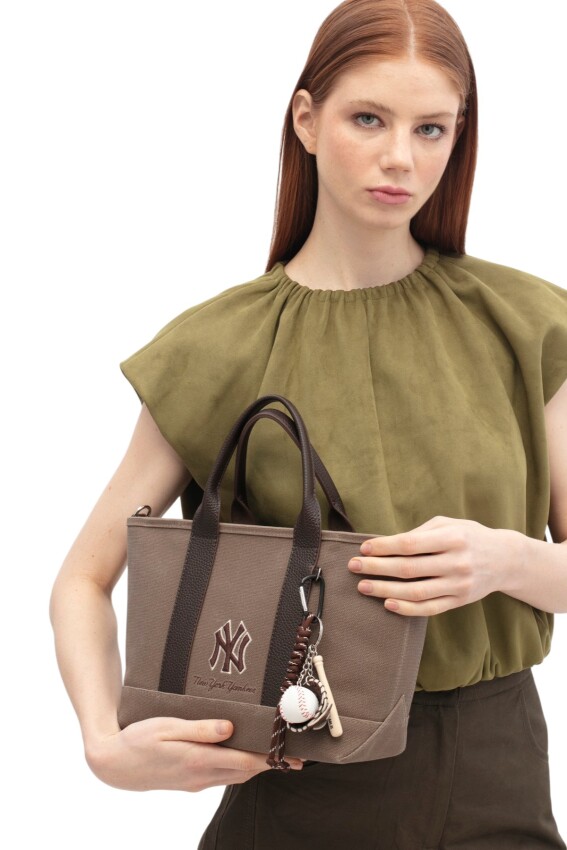 New York Yankees Kahverengi Kadın Omuz Çantası - 2