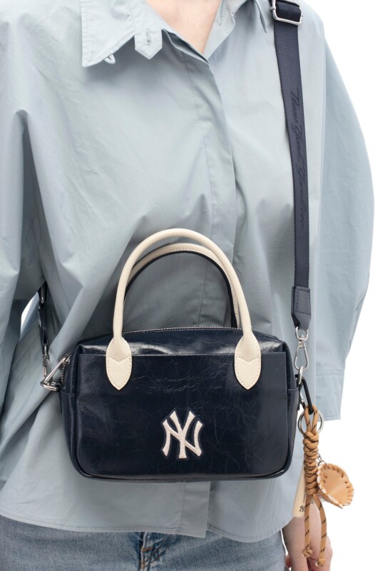 New York Yankees Lacivert Kadın El Çantası - 1