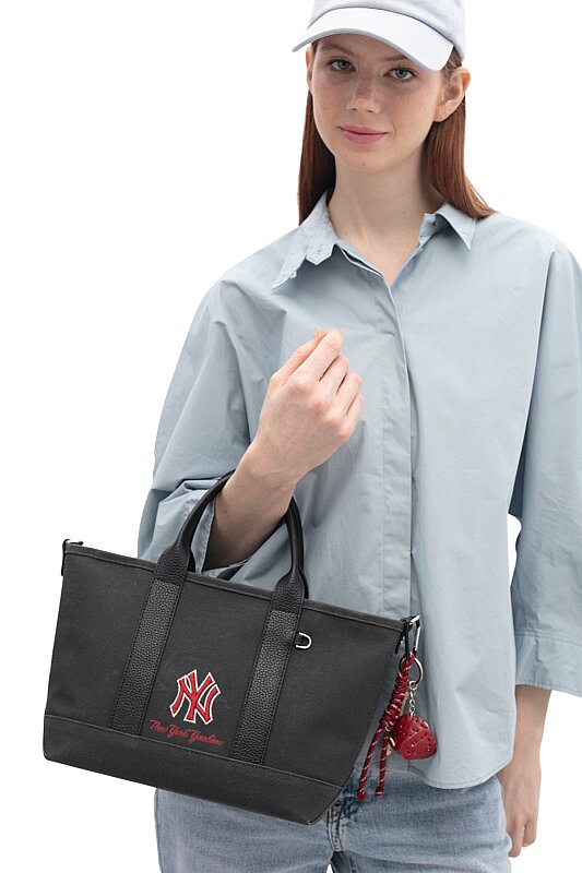  New York Yankees Siyah Kadın Omuz Çantası - New York Yankees