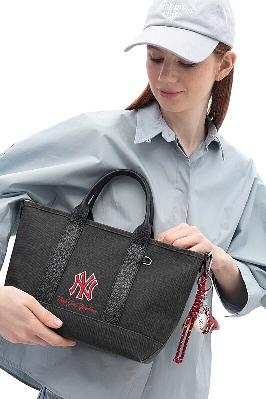  New York Yankees Siyah Kadın Omuz Çantası - New York Yankees (1)