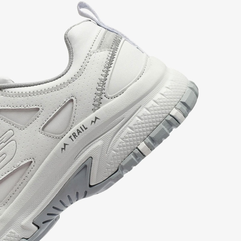 Skechers Hillcrest Beyaz Kadın Outdoor Ayakkabı - 6