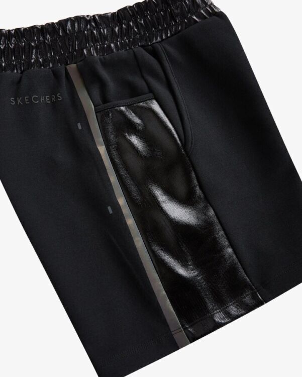 Skechers W 2XI-Lock Foil Covered 5inch Short SİYAH Kadın Şort - 5