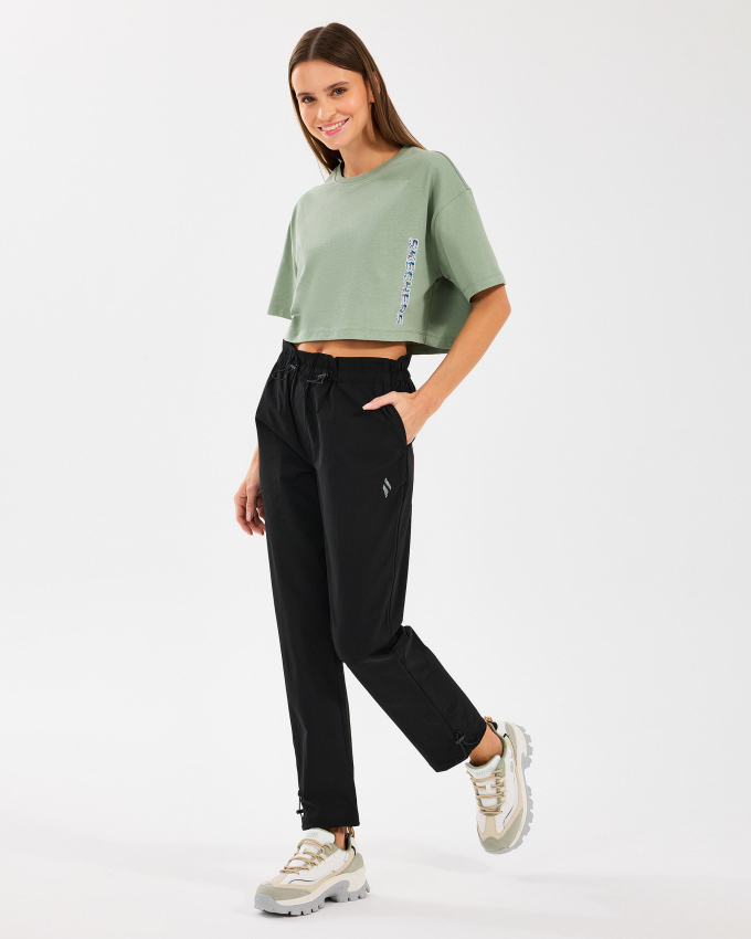 Skechers Crop Fit Graphic Kadın Tshirt - 2