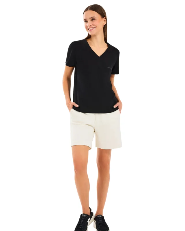 Skechers Essential 5 Inch Sweatshort Kadın Şort 