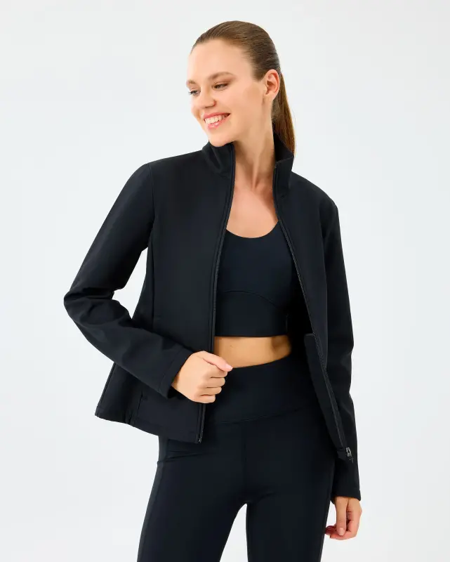 Skechers W Fitted Softshell Turtle Neck Siyah Kadın Mont - 1