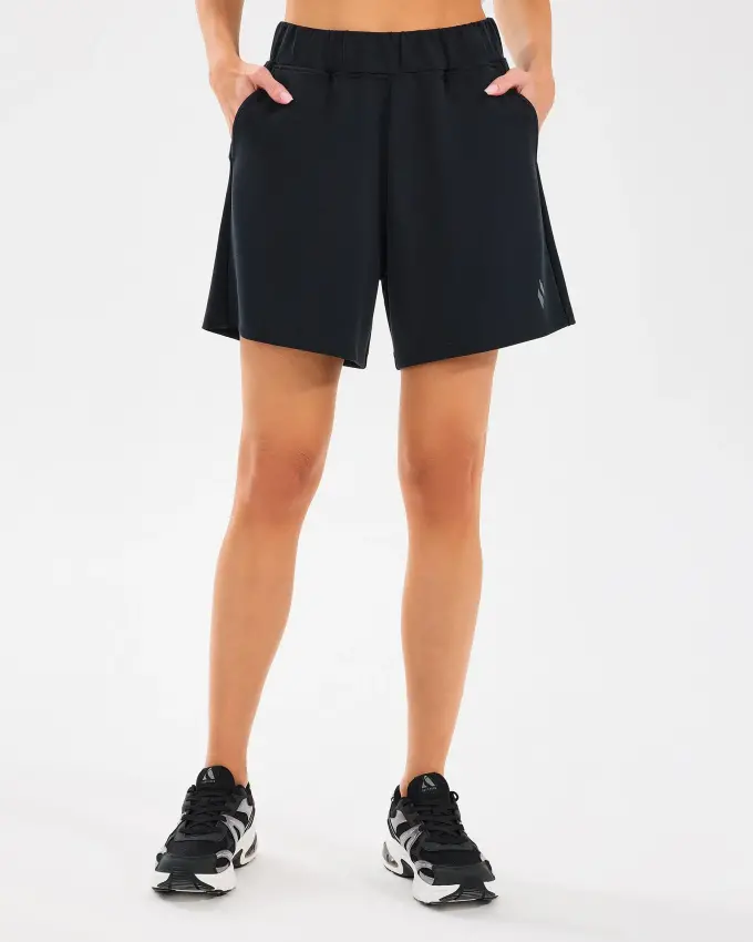 Skechers W Lounge Regular 5 Inch Sweatshort Kadın Şort - 1