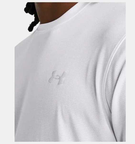 Under Armour UA Launch Shortsleeve BEYAZ Erkek Tshirt - 4